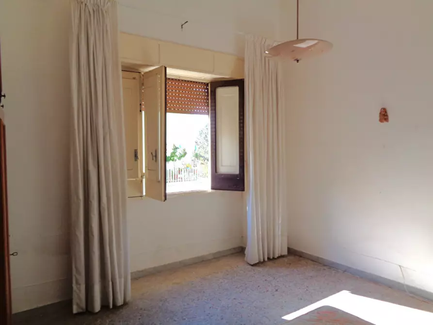 Immagine 15 di Casa indipendente in vendita  in Via Savoia a Matino