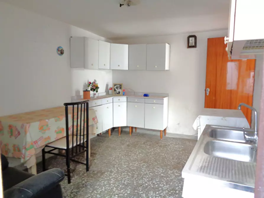 Immagine 18 di Casa indipendente in vendita  in Via Savoia a Matino