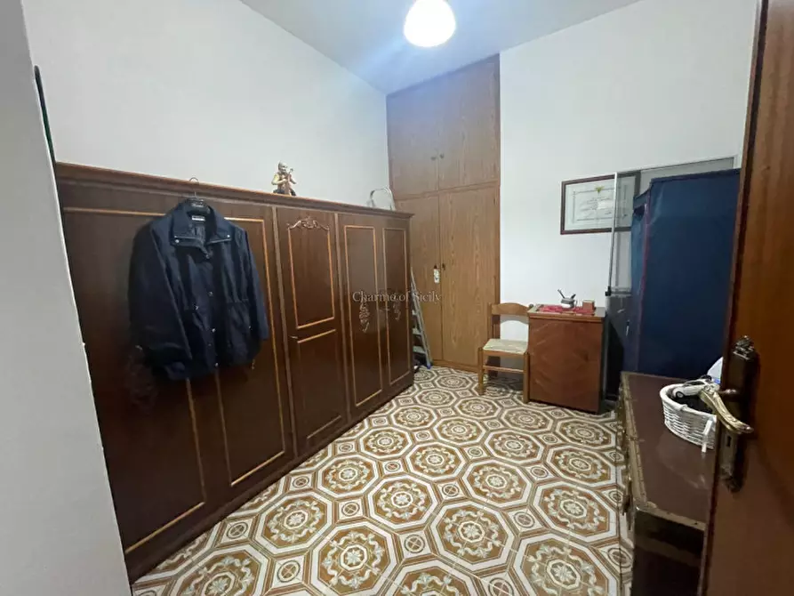 Immagine 11 di Appartamento in vendita  a Modica