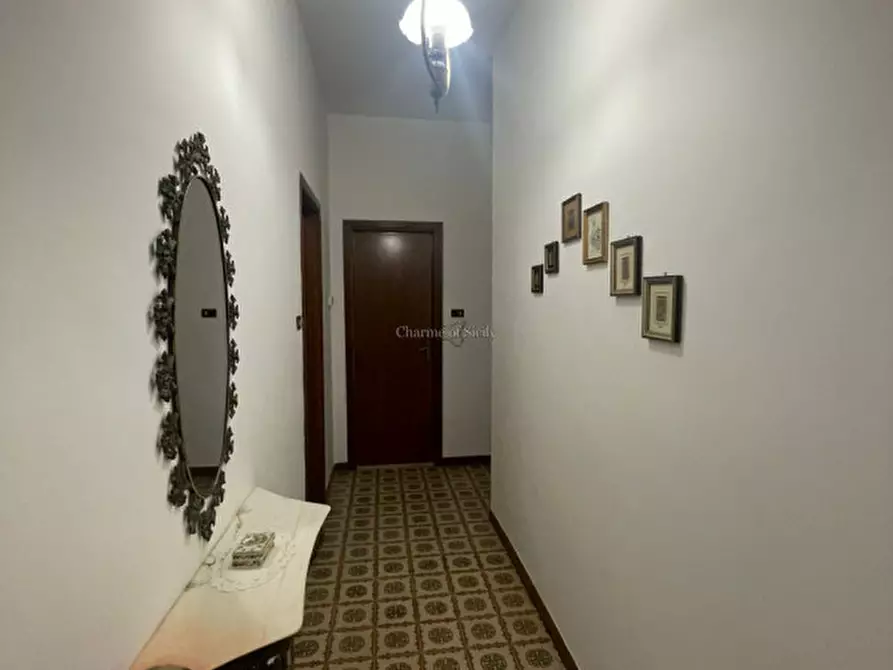 Immagine 16 di Appartamento in vendita  a Modica