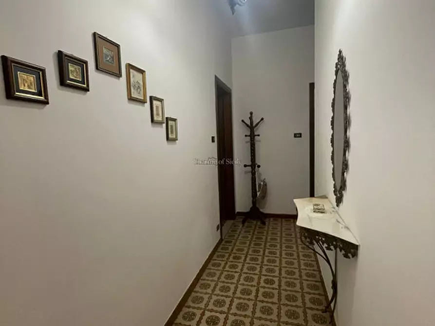 Immagine 20 di Appartamento in vendita  a Modica