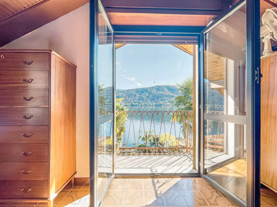 Immagine 31 di Villa in vendita  in Via Lago 44 a Nonio