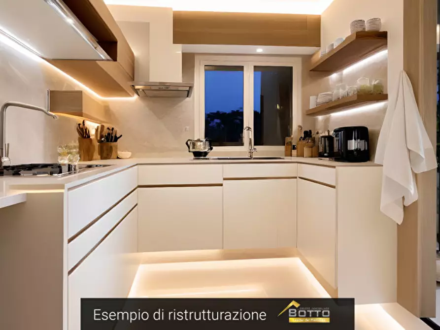 Immagine 37 di Villa in vendita  in Via Lago 44 a Nonio