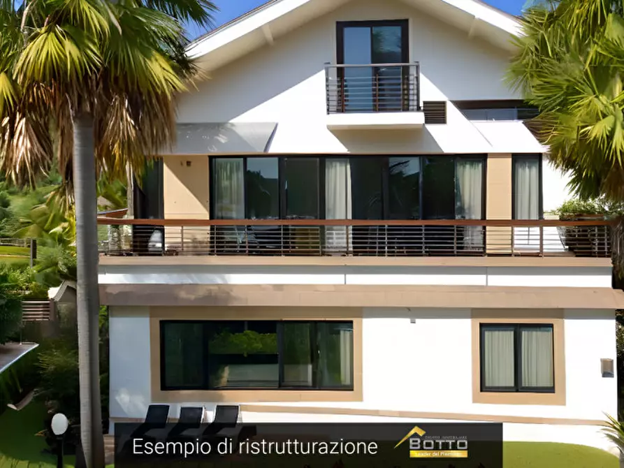 Immagine 43 di Villa in vendita  in Via Lago 44 a Nonio