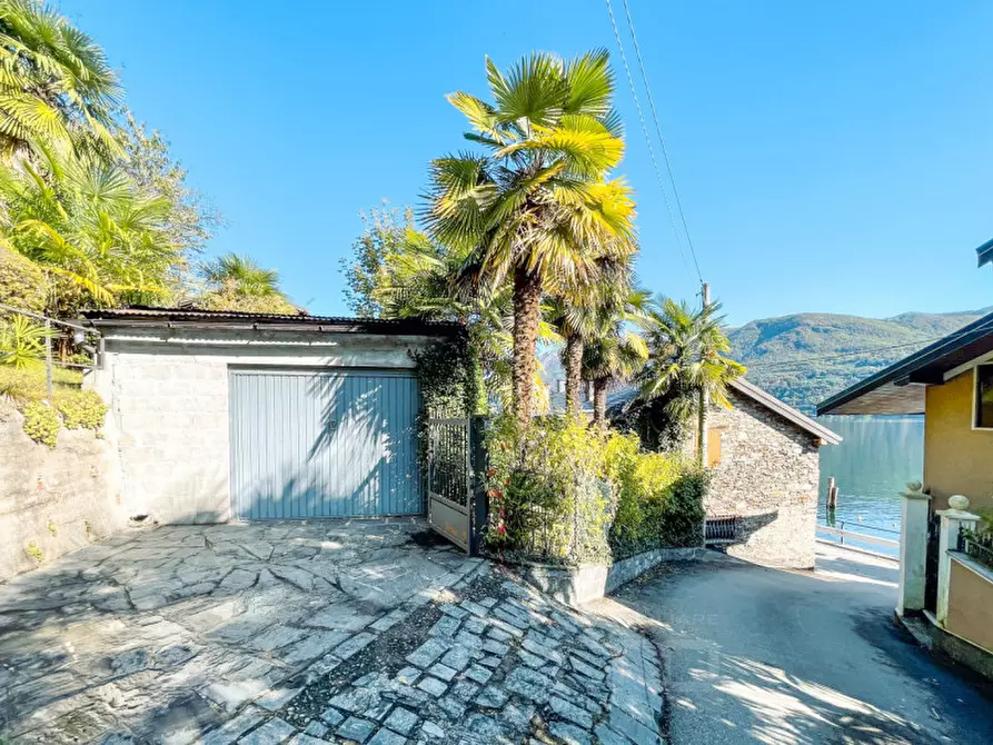 Immagine 48 di Villa in vendita  in Via Lago 44 a Nonio