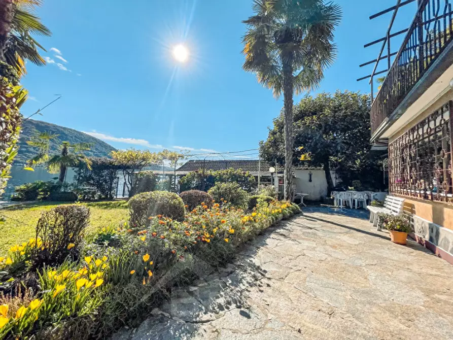 Immagine 55 di Villa in vendita  in Via Lago 44 a Nonio