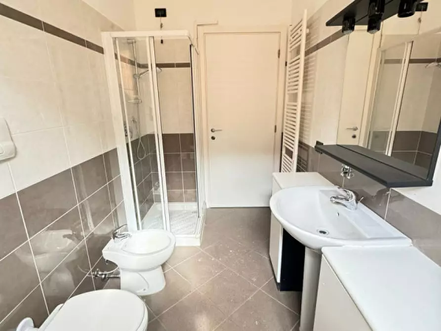 Immagine 10 di Appartamento in vendita  in CESARE BATTISTI a Ghedi