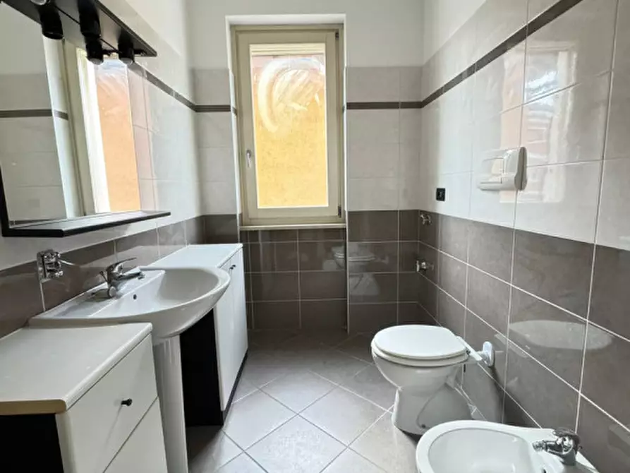 Immagine 11 di Appartamento in vendita  in CESARE BATTISTI a Ghedi