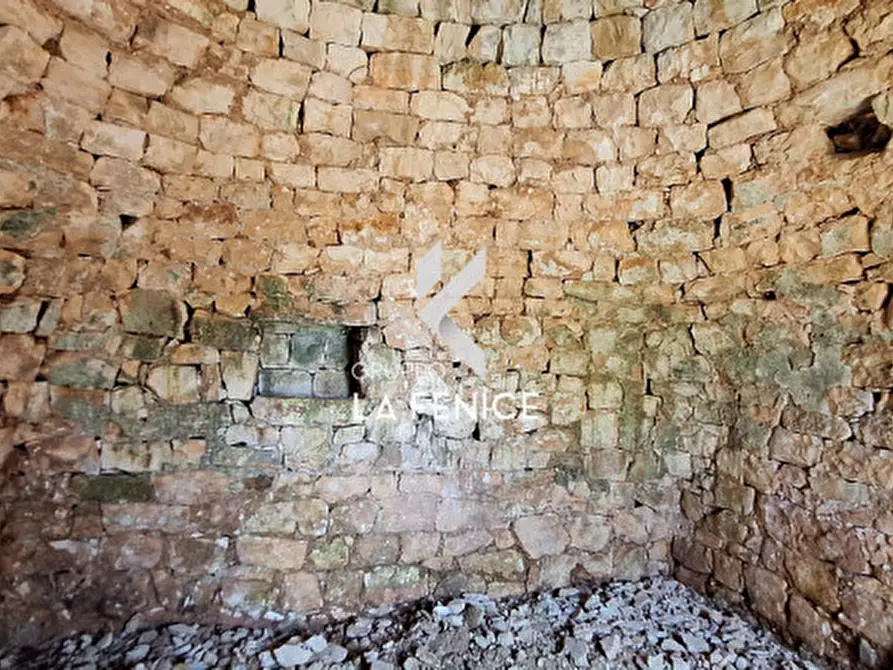 Immagine 25 di Rustico / casale in vendita  in Contrada Sisto a Martina Franca