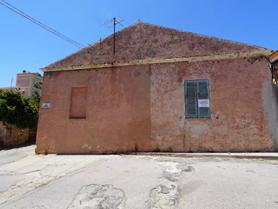 Immagine 3 di Villetta a schiera in vendita  in Via Emilio Morosini a La Maddalena