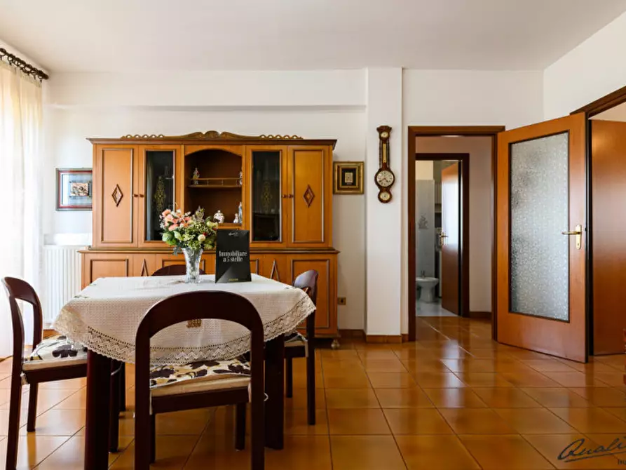 Immagine 6 di Appartamento in vendita  in via Ferdinando Innocenti 28 a Roma