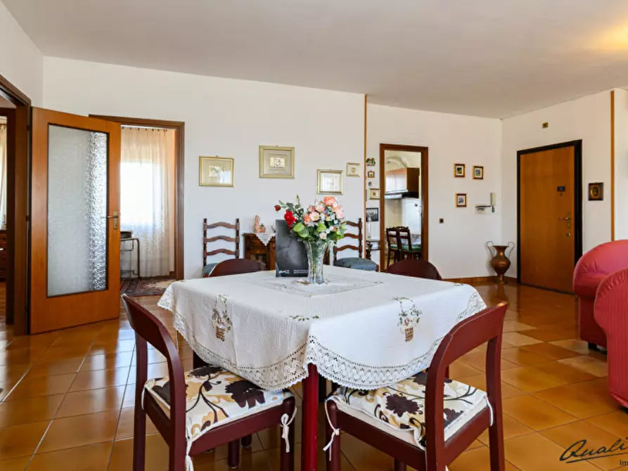 Immagine 8 di Appartamento in vendita  in via Ferdinando Innocenti 28 a Roma