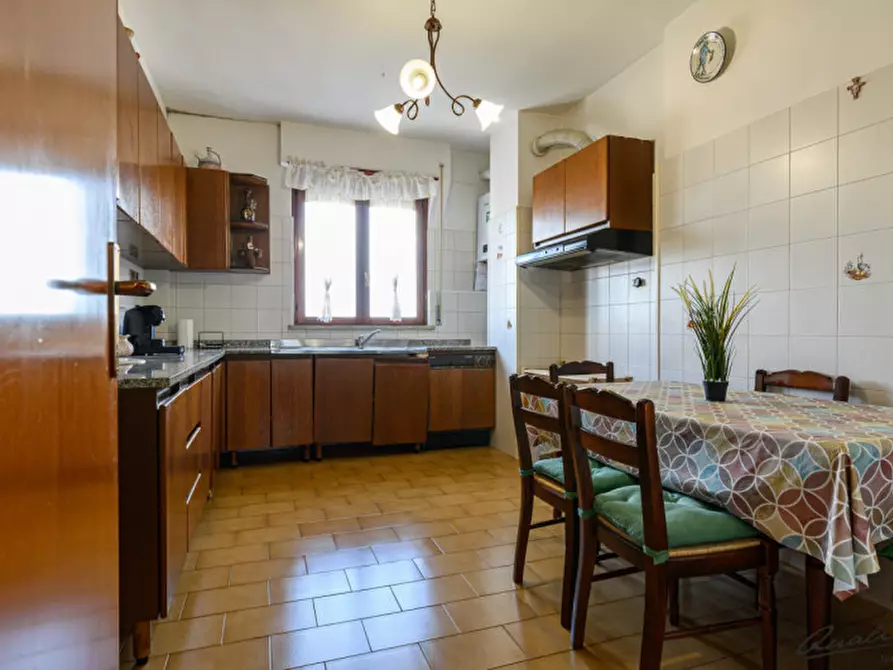 Immagine 10 di Appartamento in vendita  in via Ferdinando Innocenti 28 a Roma