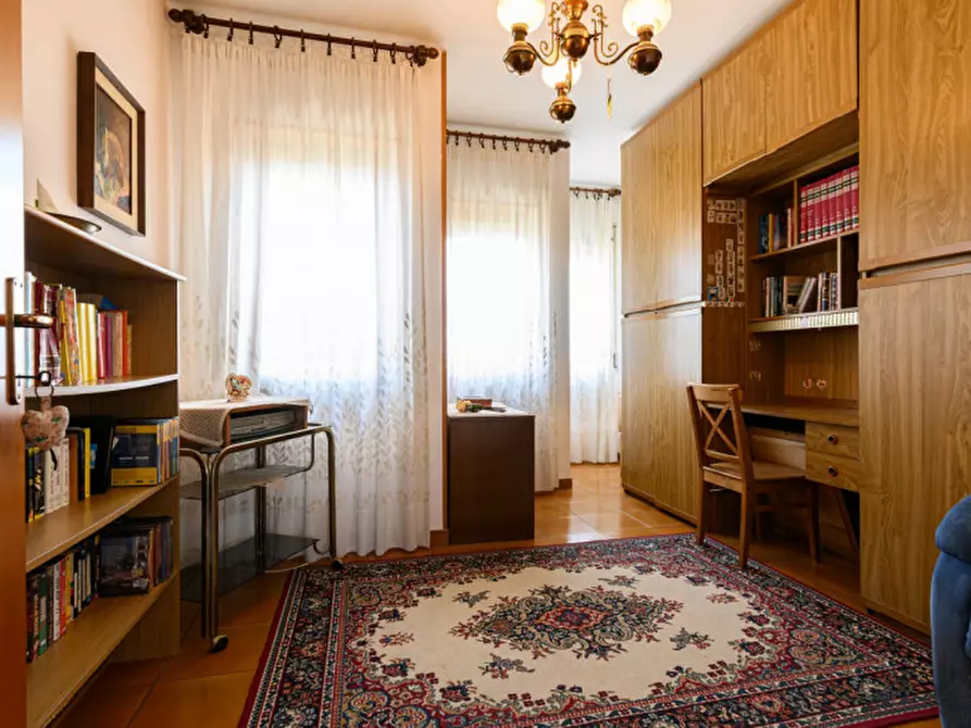 Immagine 13 di Appartamento in vendita  in via Ferdinando Innocenti 28 a Roma