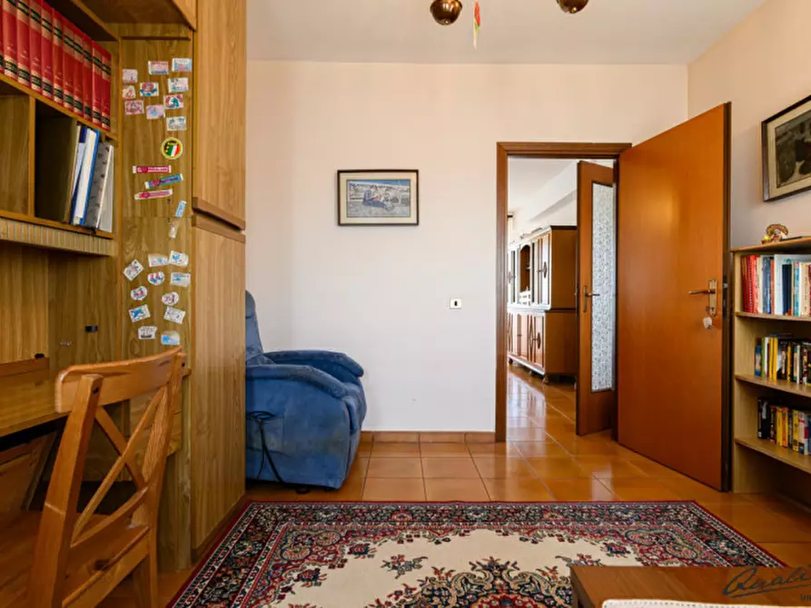 Immagine 14 di Appartamento in vendita  in via Ferdinando Innocenti 28 a Roma