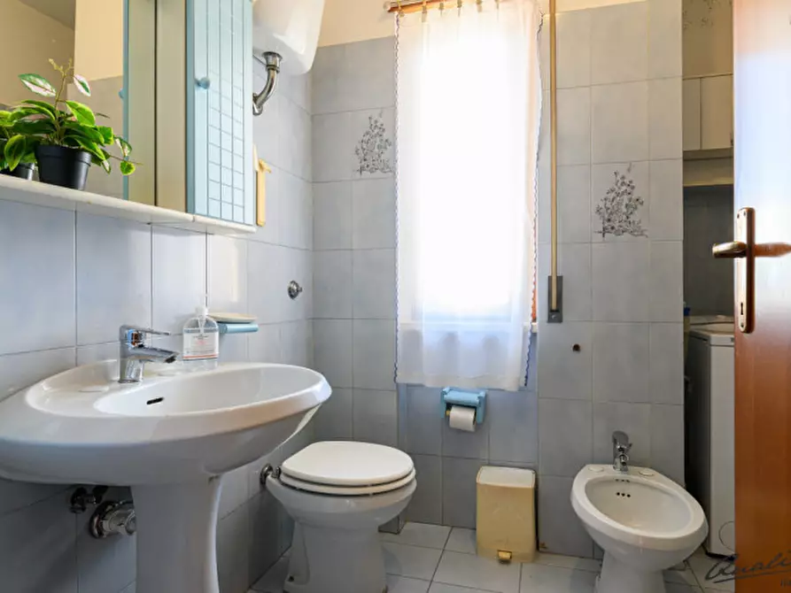 Immagine 15 di Appartamento in vendita  in via Ferdinando Innocenti 28 a Roma