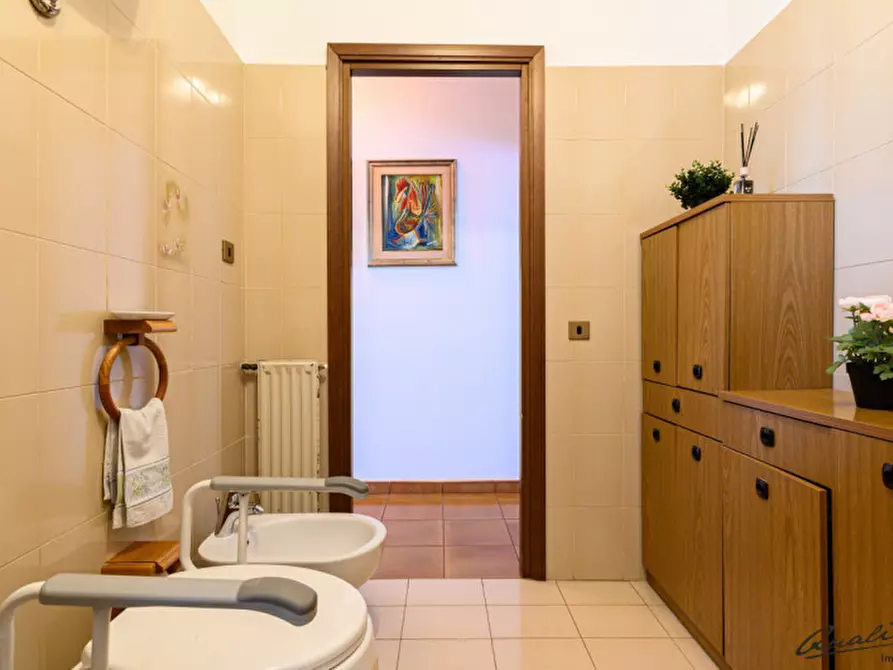 Immagine 21 di Appartamento in vendita  in via Ferdinando Innocenti 28 a Roma