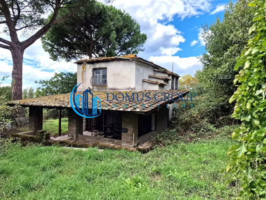 Immagine 1 di Rustico / casale in vendita  in Via Massa Clodiana a Roma