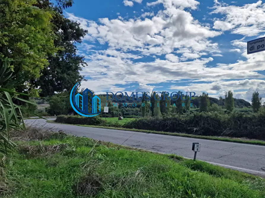 Immagine 55 di Rustico / casale in vendita  in Via Massa Clodiana a Roma