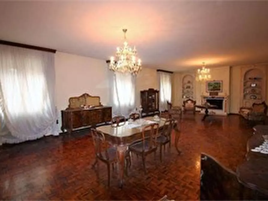 Immagine 3 di Casa indipendente in vendita  in Viale Don Celestino Cavedoni, 1 a Maranello