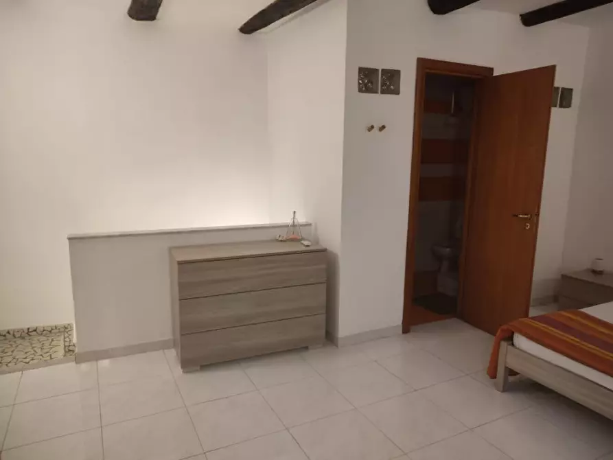 Immagine 21 di Appartamento in affitto  in Via concordia a Napoli