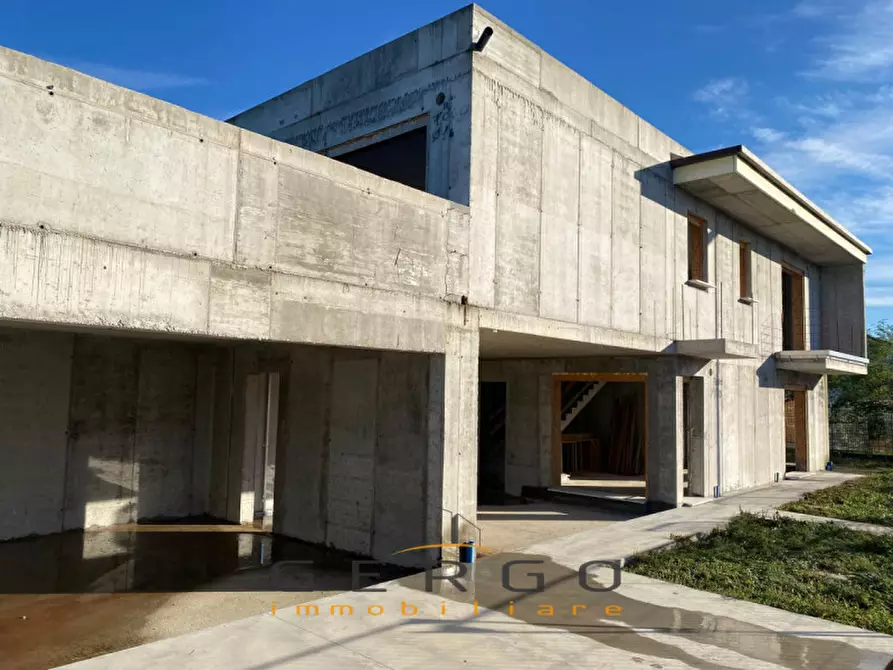 Immagine 2 di Casa indipendente in vendita  in Via Maria Teresa a Resana