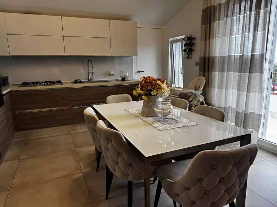 Immagine 11 di Appartamento in vendita  in VIA S.PAOLINO a Milazzo