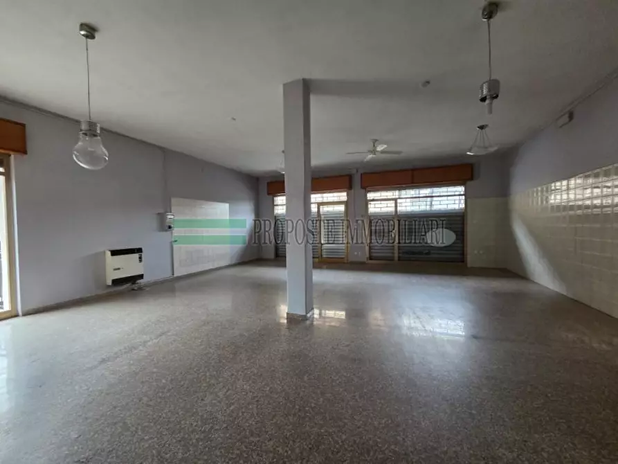 Immagine 7 di Negozio in vendita  in Via Breda a Ome