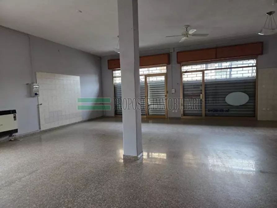 Immagine 8 di Negozio in vendita  in Via Breda a Ome