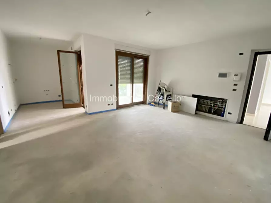 Immagine 3 di Appartamento in vendita  in Via Silone a Castiglione Del Lago