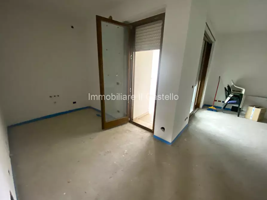 Immagine 7 di Appartamento in vendita  in Via Silone a Castiglione Del Lago