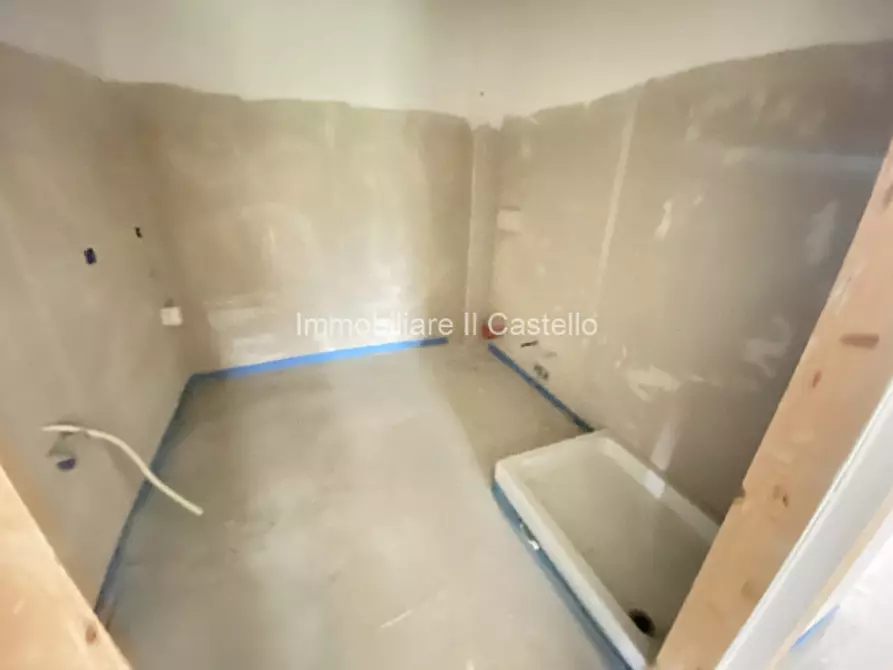 Immagine 19 di Appartamento in vendita  in Via Silone a Castiglione Del Lago