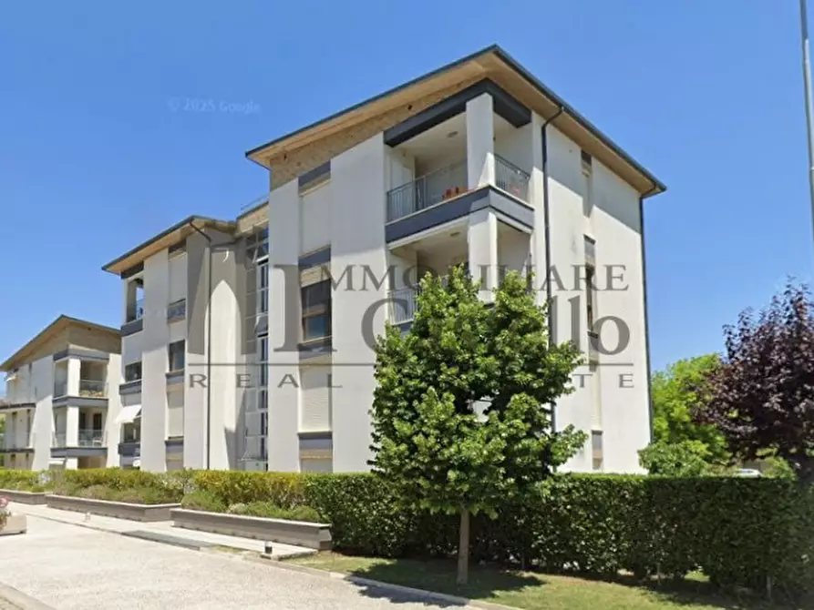 Immagine 20 di Appartamento in vendita  in Via Silone a Castiglione Del Lago