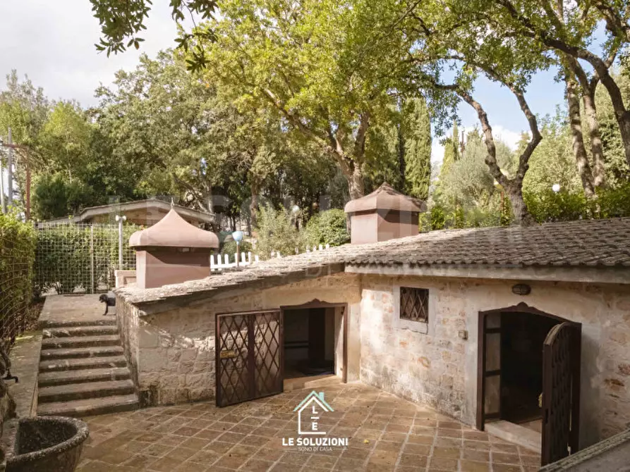 Immagine 28 di Villa in vendita  in viale delle acacie 2/N a Putignano