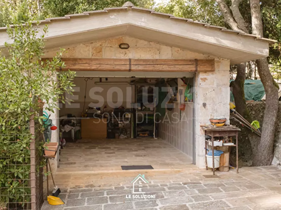 Immagine 30 di Villa in vendita  in viale delle acacie 2/N a Putignano