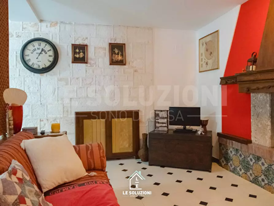 Immagine 45 di Villa in vendita  in viale delle acacie 2/N a Putignano