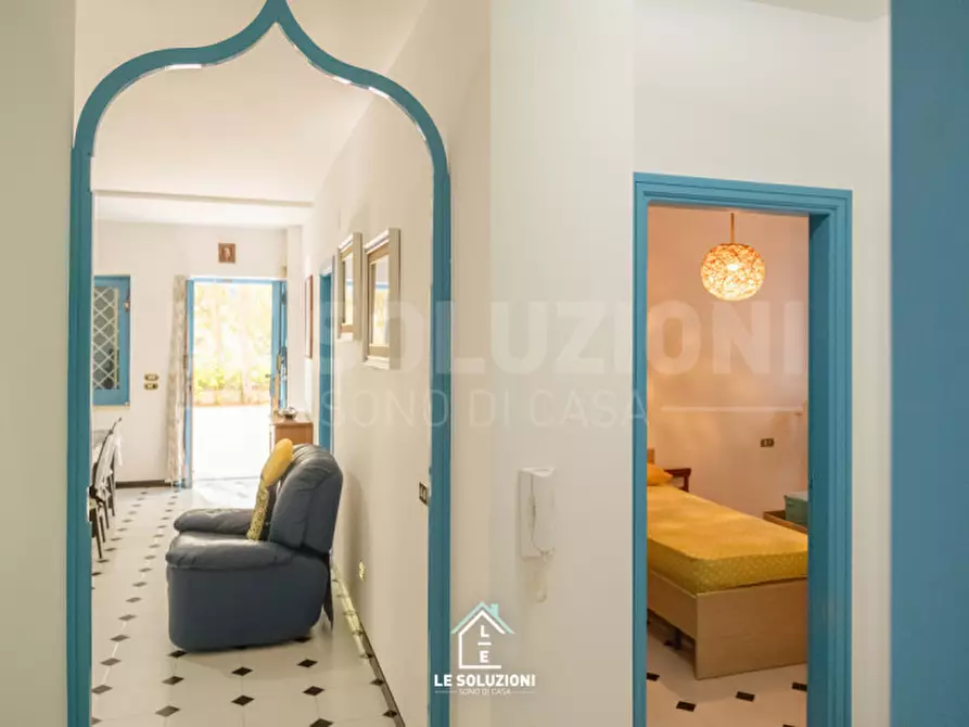 Immagine 61 di Villa in vendita  in viale delle acacie 2/N a Putignano