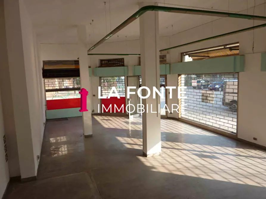 Immagine 4 di Attività commerciale in vendita  in via Buonarroti a Padova