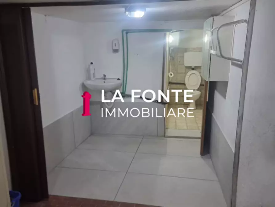 Immagine 8 di Attività commerciale in vendita  in via Buonarroti a Padova