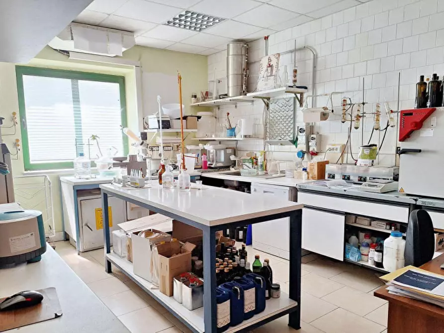 Immagine 22 di Capannone industriale in vendita  in Via Montebuono, N. 12/B a Perugia