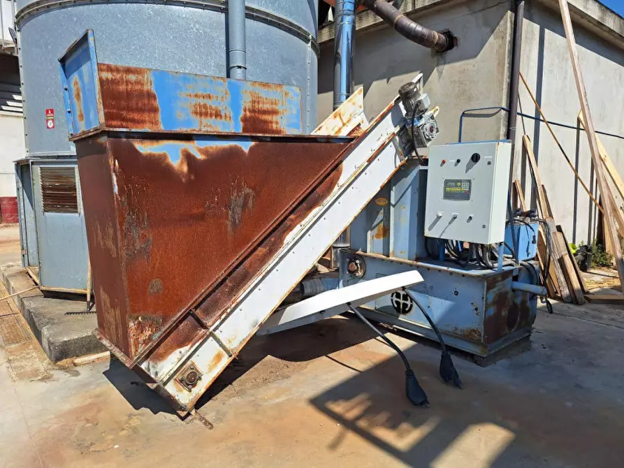 Immagine 7 di Capannone industriale in vendita  in Via del Molino, N. 7 a Monte Castello Di Vibio