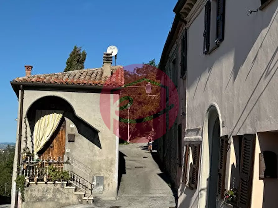 Immagine 20 di Casa indipendente in vendita  a Borghi