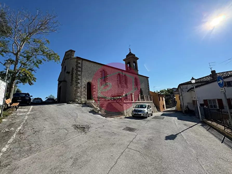 Immagine 25 di Casa indipendente in vendita  a Borghi