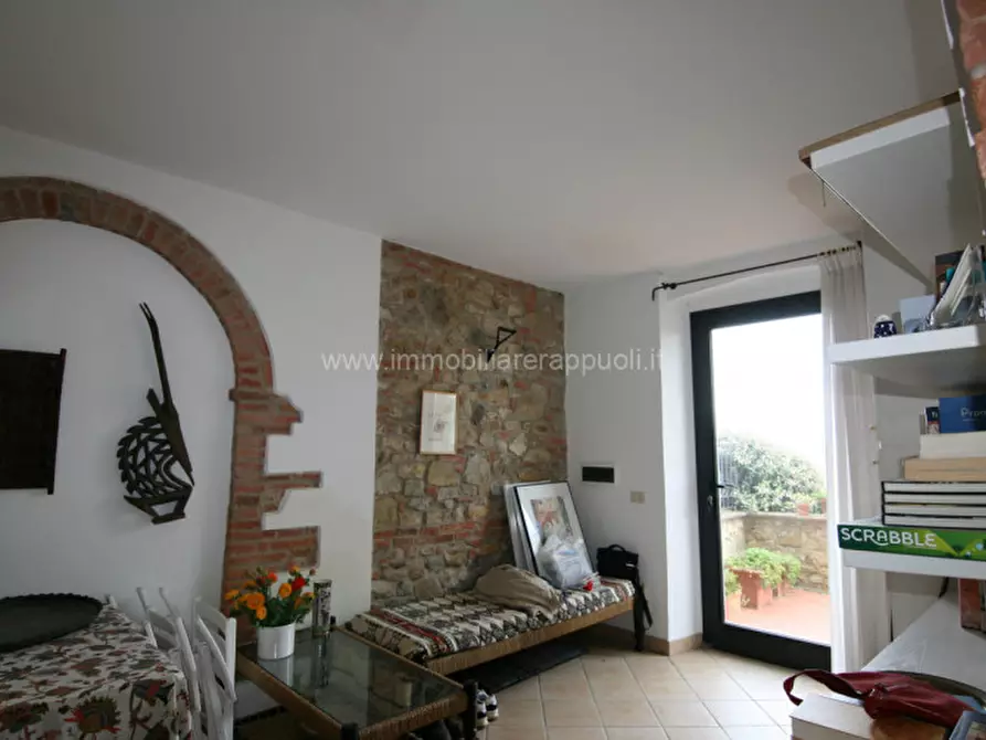 Immagine 4 di Rustico / casale in vendita  a Sinalunga