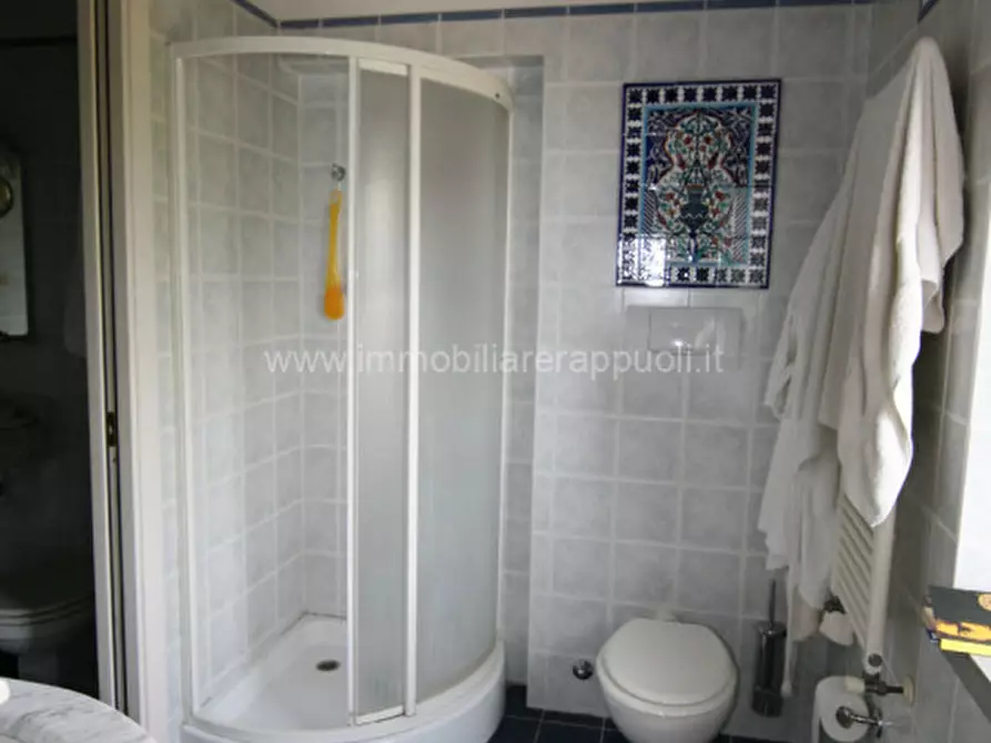 Immagine 18 di Rustico / casale in vendita  a Sinalunga