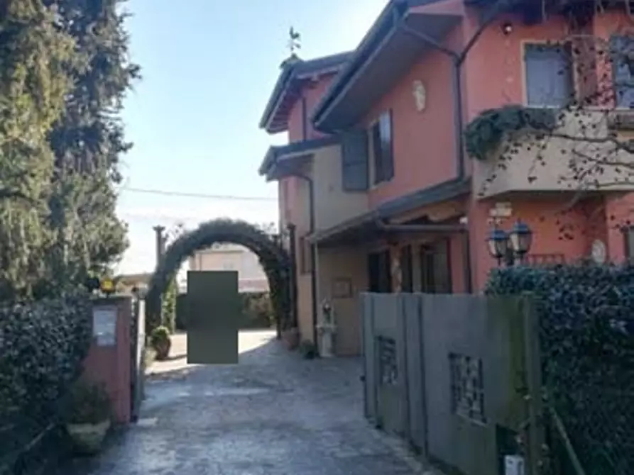 Immagine 1 di Casa indipendente in vendita  in Via IV Novembre a Grisignano Di Zocco