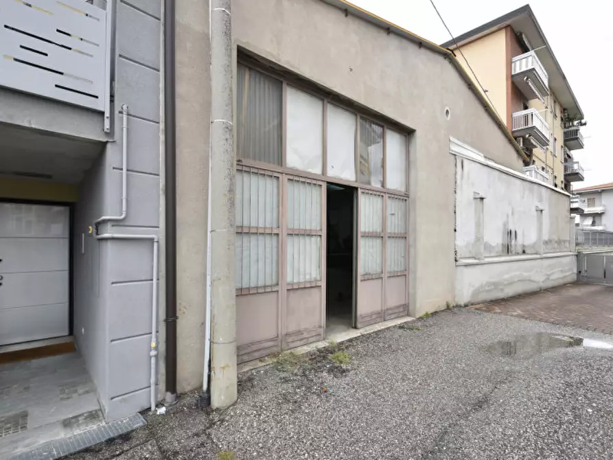 Immagine 14 di Capannone industriale in vendita  in Via Giovanni Pascoli a Bussolengo