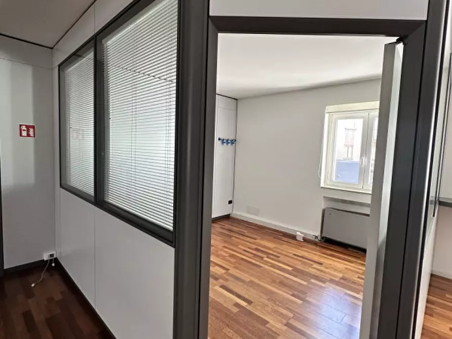 Immagine 11 di Ufficio in affitto  in candiani a Venezia