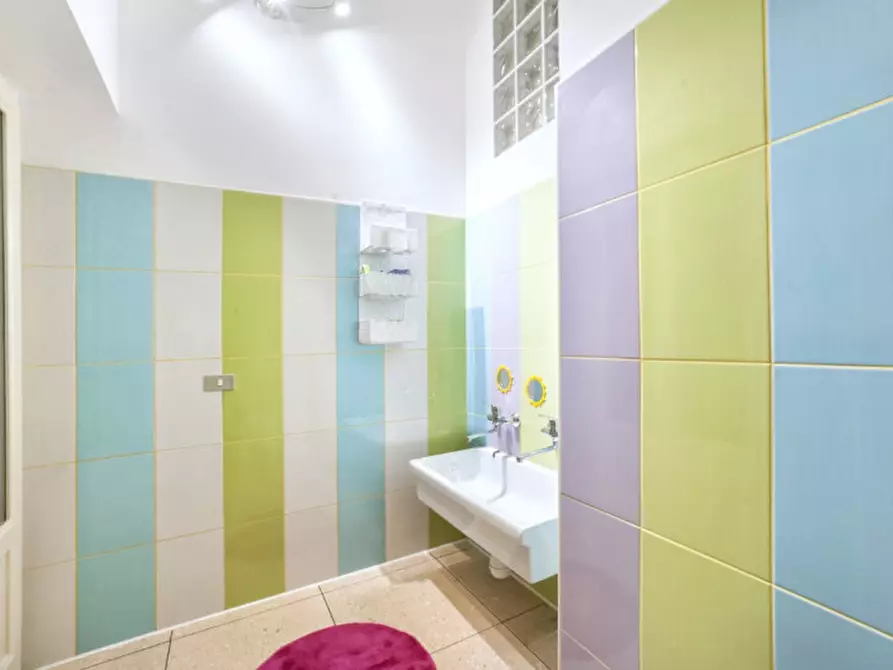 Immagine 35 di Villa in vendita  in VIALE G. D'ANNUNZIO 137 a Pescara