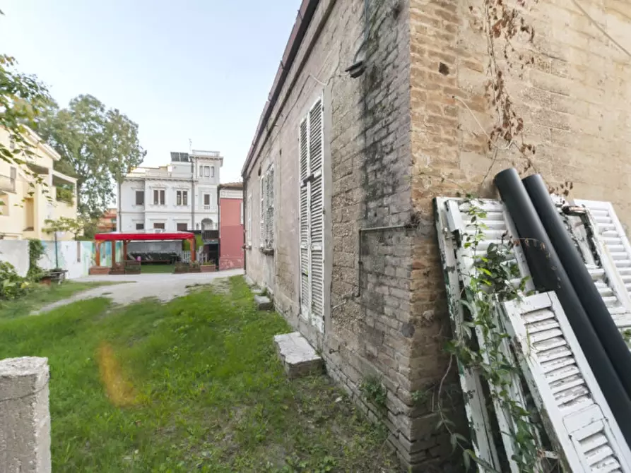 Immagine 51 di Villa in vendita  in VIALE G. D'ANNUNZIO 137 a Pescara